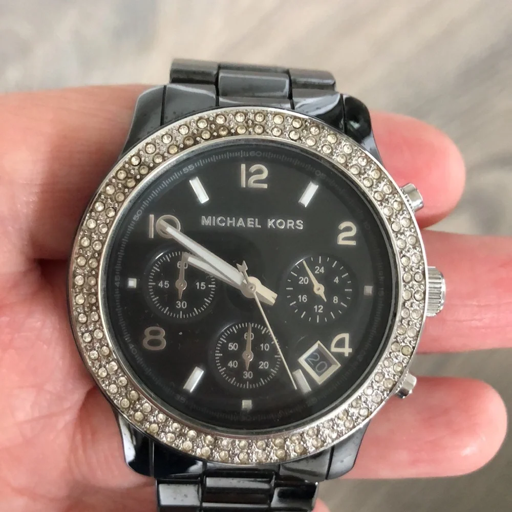 Authentic Michael Kors watch - Picture 4 of 14